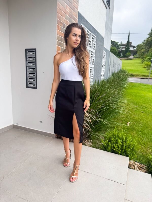 Saia Mid Reta Básica