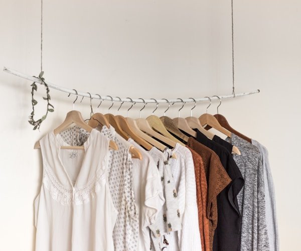 Cerenna — Essência